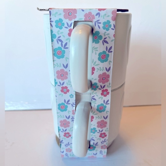 NEW in Box Stackable Set of 2 His and Her Mugs, Heart Stack, Bridal Shower - Picture 2 of 7